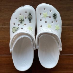 Bad Bunny Crocs size 6 brand new